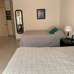 Bed and breakfast Campus Residencias, Quito